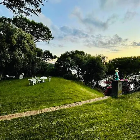 Serenità: Charming Retreat With Sea Views Villa Massa Lubrense
